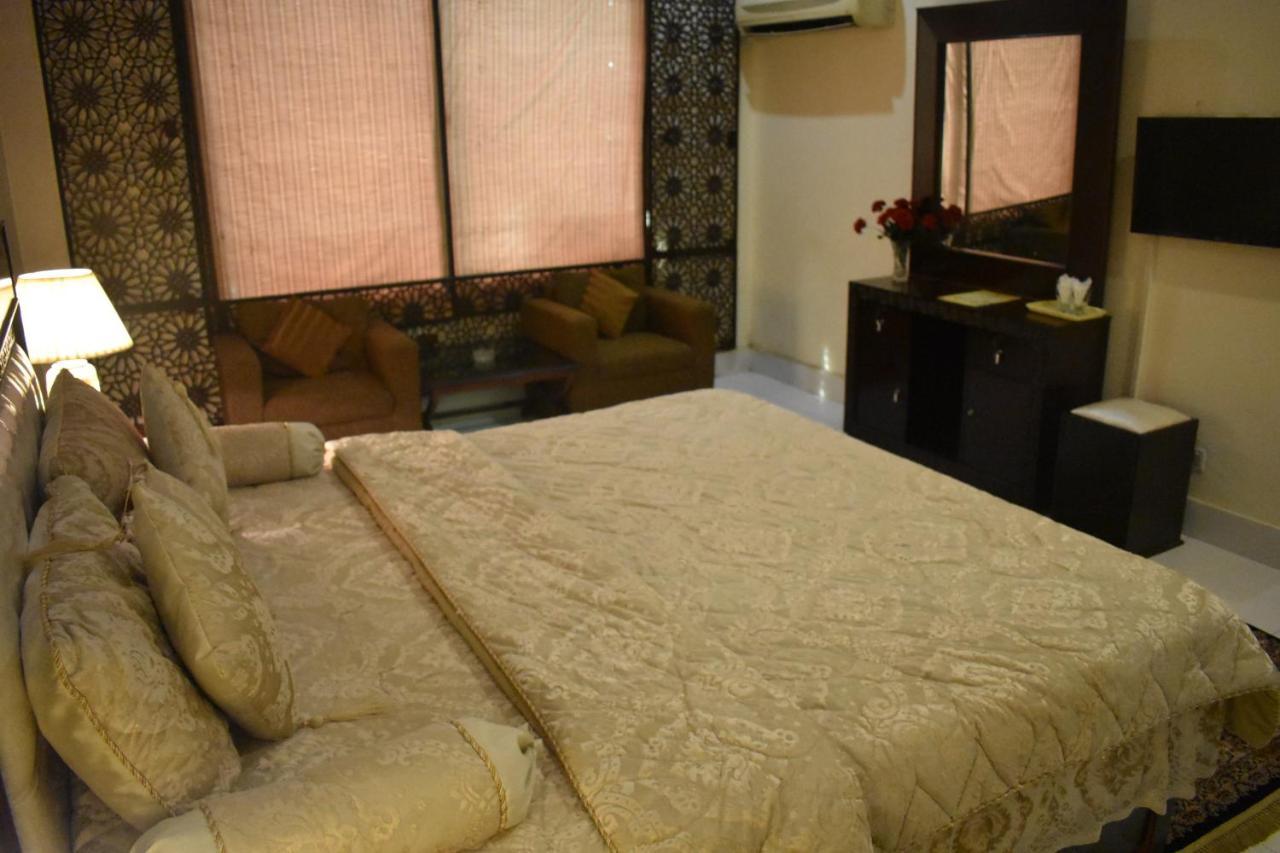 Hotel Royal Palace ราวัลปินดี ภายนอก รูปภาพ